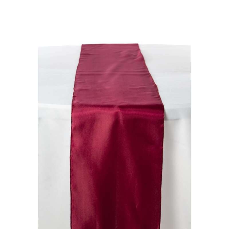 Chemin de table bordeaux satin